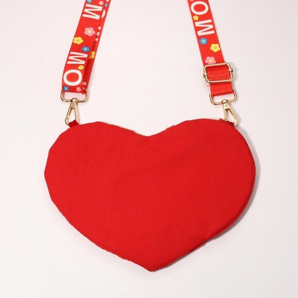 Delicate Floral Heart Shaped Mom Purse - Handcrafted Elegance for Mothers - Picture 4 of 5